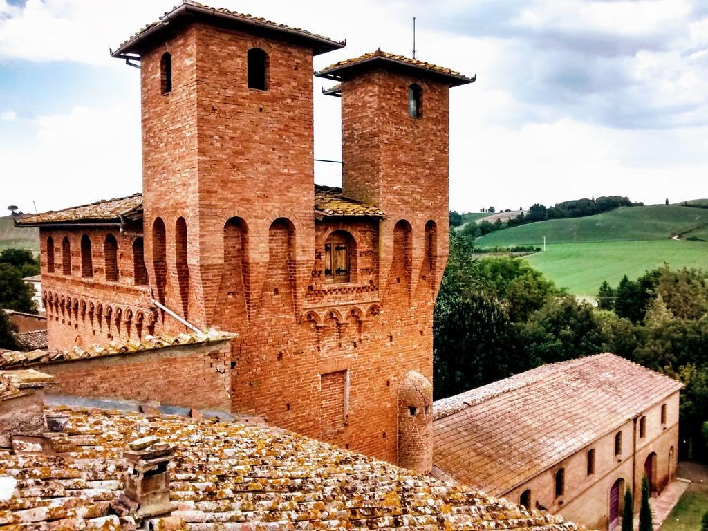 Гостевой дом Castello Di San Fabiano Монтерони-д'Арбия Экстерьер фото