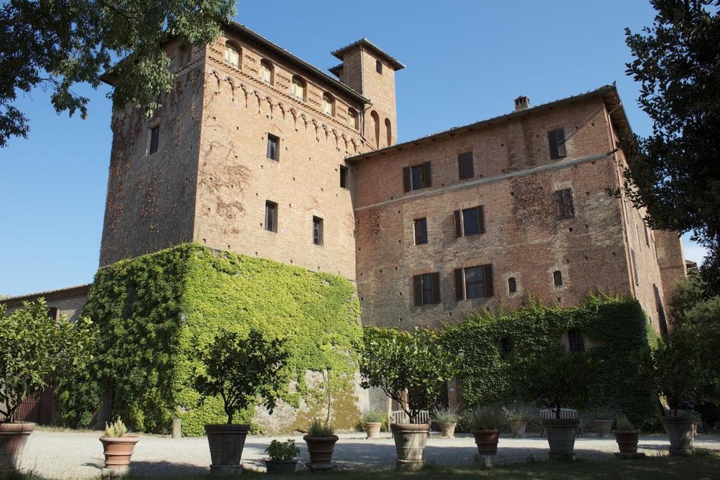 Гостевой дом Castello Di San Fabiano Монтерони-д'Арбия Экстерьер фото